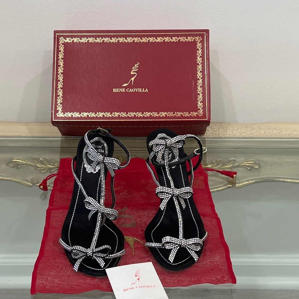 Black beads shoes